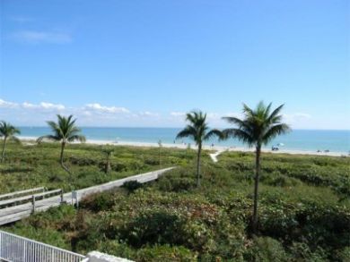 Sanibel Island Bright & Beautiful Vacation Condo